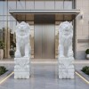 Cặp tượng Sư Tử đá hộ vệ đại sảnh bằng đá trắng tự nhiên nguyên khối, cao 125cm T518