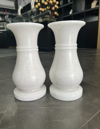 Cặp lọ hoa đá trắng nguyên khối cao 30cm T084
