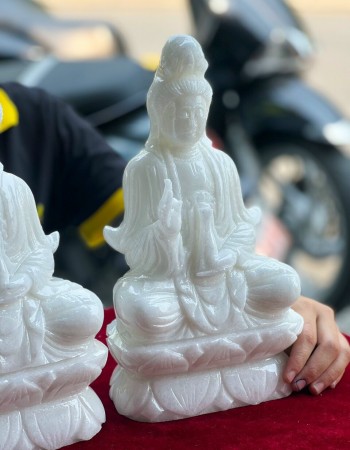 Tượng phật quan âm đá trắng nguyên khối cao 30cm T037