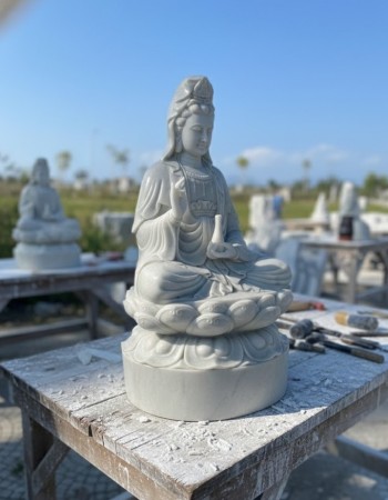 Tượng phật quan âm dáng ngồi đá trắng nguyên khối cao 90cm, ngang 45cm, dài 40cm T123