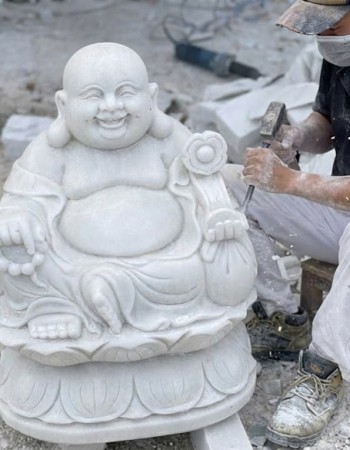Tượng di lặc đá trắng cầm gậy như ý cao 1m T245