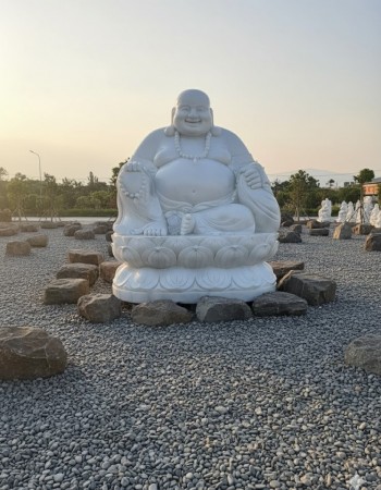 Tượng di lặc đá trắng nguyên khối cao 1.9m, ngang 1.4m, dài 1m T005