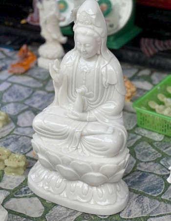 Tượng phật âm ngồi đá trắng nguyên khối cao 60cm T040