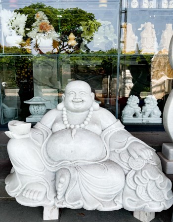 Tượng phật di lặc đá trắng nguyên khối cao 65cm ngang 1M T057