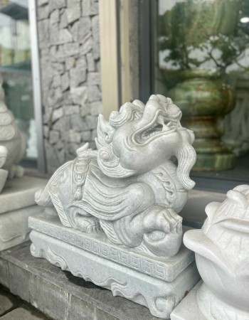 Cặp tỳ hưu đá trắng nguyên khối ngang 60cm T017