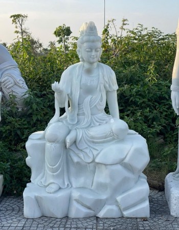 Tượng quan âm đá trắng nguyên khối cao 1.5m, ngang 90cm, dài 60cm  T152