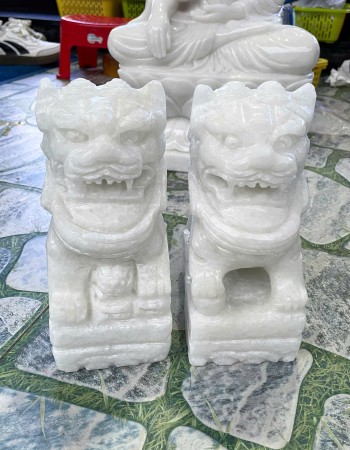 Cặp kỳ lân đá trắng nguyên khối cao 20cm,dày 13cm, ngang 9cm T180
