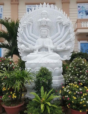 Tượng Phật Quan Âm Thiên Thủ Thiên Nhãn đá trắng nguyên khối, cao 1.5m T282