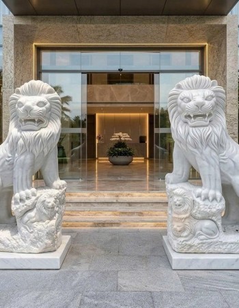 Cặp tượng Sư Tử Hộ Pháp bằng đá trắng tự nhiên nguyên khối, cao 171cm T525