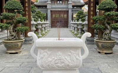 Top Điểm Khác Biệt Giữa Lư Hương Đá Trắng Mỹ Nghệ Chạm Khắc Thủ Công Và Hàng Tiện Máy Hàng Loạt