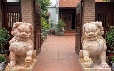 Cặp Nghê Đá Carot Trấn Cổng – Mẫu Linh Vật Đá Đẹp Và Uy Nghi