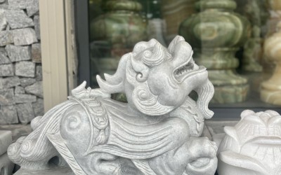 Tỳ Hưu Đá Trắng Nguyên Khối Là Gì? Ý Nghĩa Phong Thủy & Cách Chọn Chuẩn Chuyên Gia