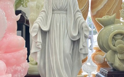 Cẩm Nang Chọn Và Sắp Đặt Tượng Đức Mẹ Maria Đá Trắng Cho Giáo Xứ
