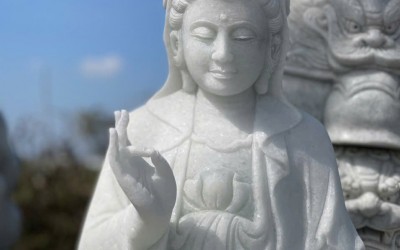 Tượng Quan Âm Đá Trắng Chế Tác Thủ Công – Giá Trị Vượt Thời Gian