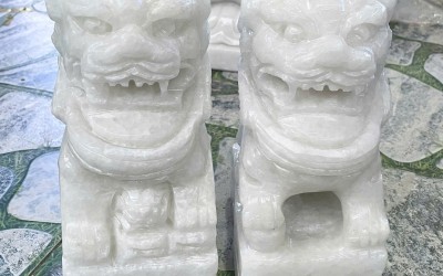 Vì Sao Tượng Kỳ Lân Đá Trắng Nguyên Khối Được Ưa Chuộng Trong Không Gian Tâm Linh?