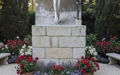 TƯỢNG CHÚA GIÊSU ĐÁ TRẮNG NGUYÊN KHỐI TỰ NHIÊN – TÁC PHẨM TÂM LINH ĐƯỢC CỘNG ĐỒNG CÔNG GIÁO TIN CHỌN