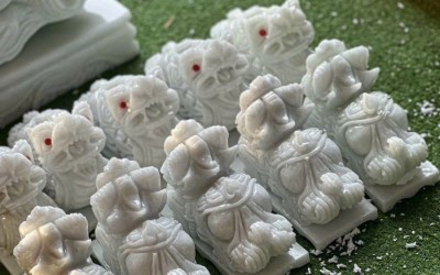 Tỳ Hưu Đá Trắng Nguyên Khối Tự Nhiên: Vật Phẩm Phong Thủy Trấn Trạch Thu Hút Tài Lộc