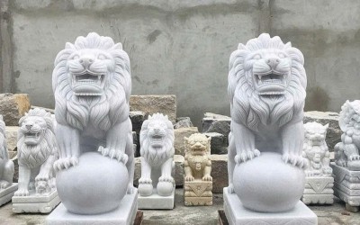 SƯ TỬ ĐÁ TRẮNG TỰ NHIÊN NGUYÊN KHỐI: BẢO VẬT TRẤN TRẠCH, UY NGHIÊM VÀ TĂNG CƯỜNG QUYỀN LỰC